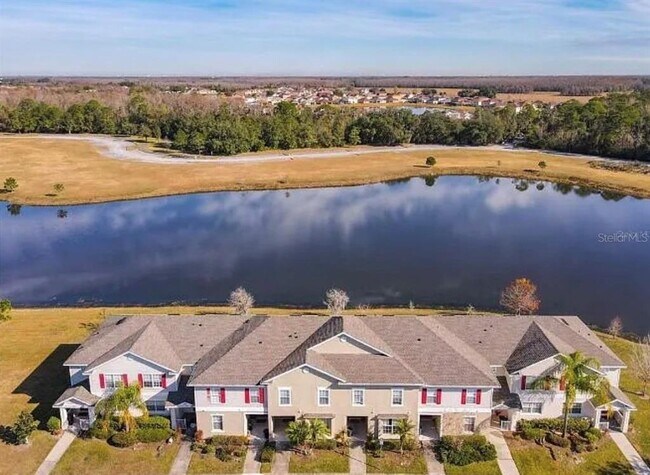 Building Photo - 2643 Old Kent Cir