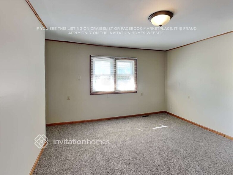 Building Photo - 307 Poplar Ave