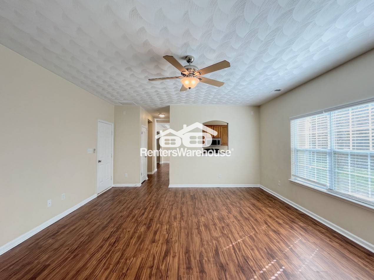 Building Photo - 2536 Golden Maple Dr