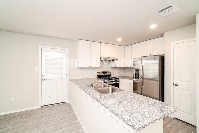 Building Photo - 7014 Winding Shelf