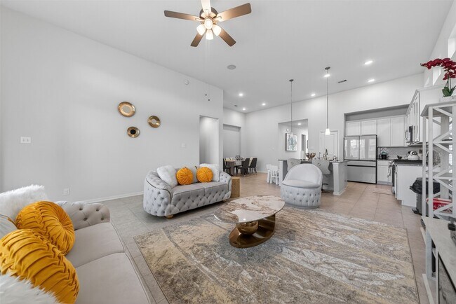 Building Photo - 2456 Solaris Bnd Dr