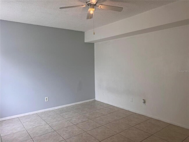 Building Photo - 1000 S Semoran Blvd