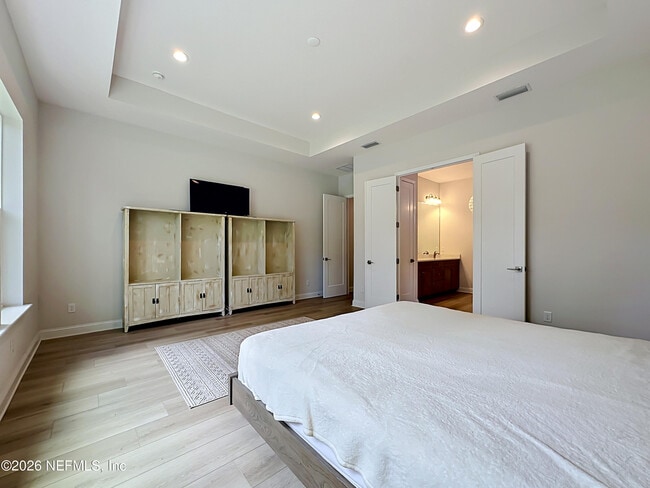 Building Photo - 736 Navigators Rd