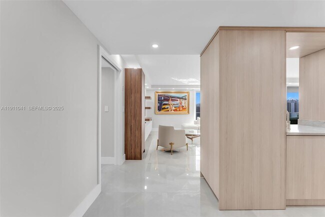 Building Photo - 19707 Turnberry Way