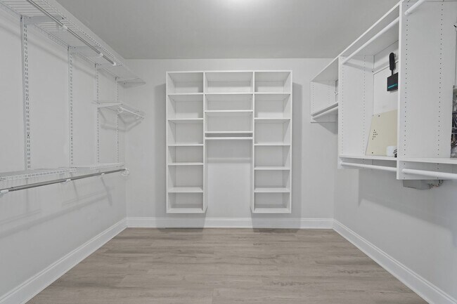 Building Photo - Come Home Smiling to This Beautiful 3-Bed, 3-Bath in Port Wentworth!