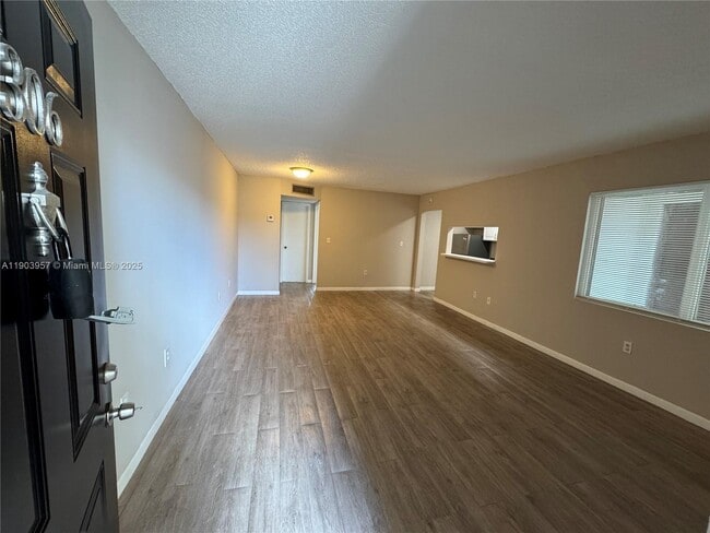 Building Photo - 3300 S Dixie Hwy