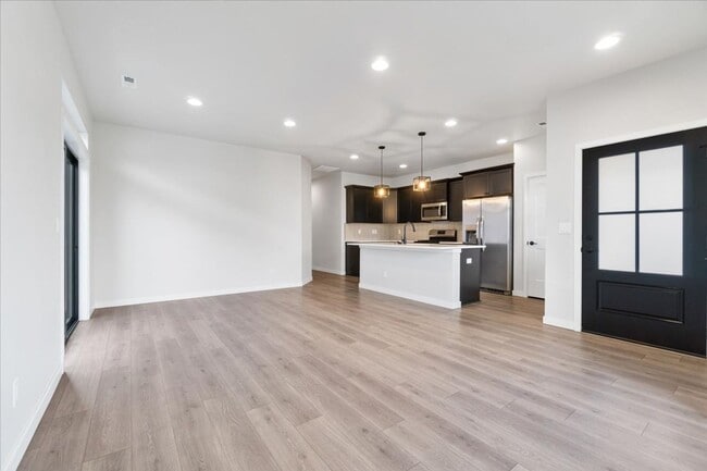 Building Photo - Single-Level Serenity: Your 3 Bedroom, 2 Bath Dream Home Awaits