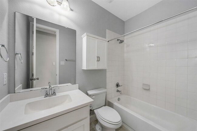 Building Photo - 3813 Brinkley Dr