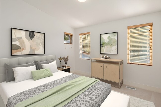 Building Photo - 4bd/3.5ba Kirkland House