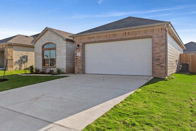 Building Photo - 619 Parkfield Ln