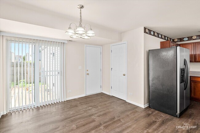 Building Photo - 737 Serendipity Dr