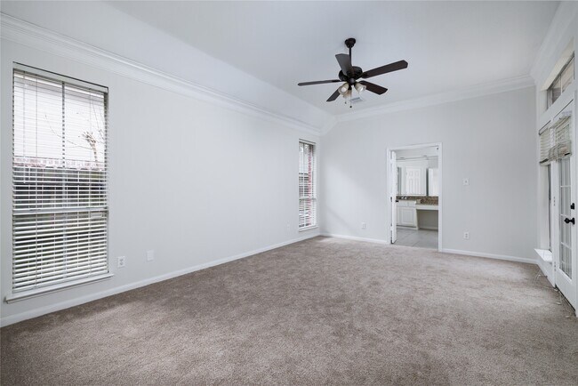 Building Photo - 107 N Sunny Slope Cir