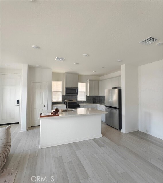 Building Photo - 4205 E Carmel Privado