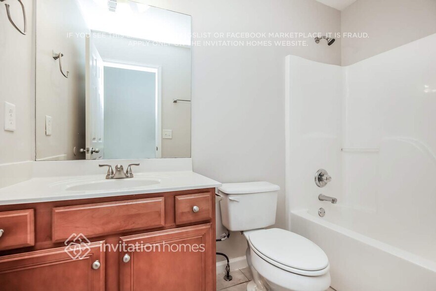 Building Photo - 5717 Gordon Park Trce