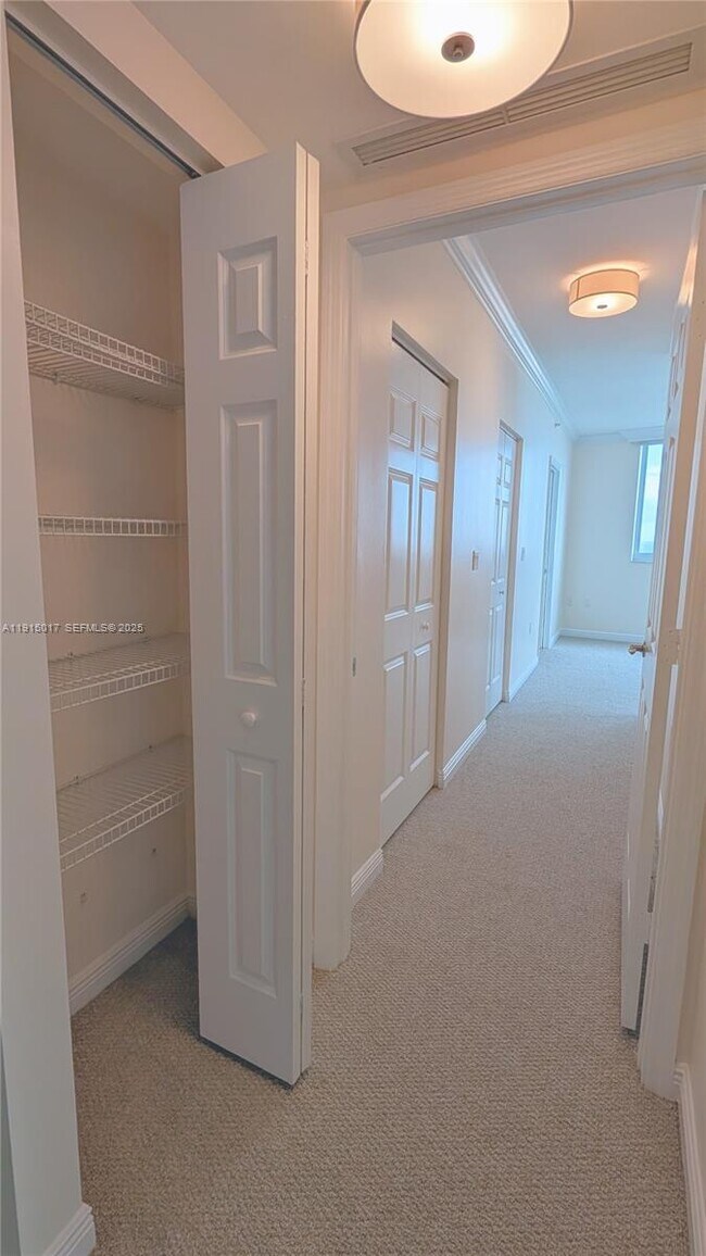 Building Photo - 1745 E Hallandale Beach Blvd