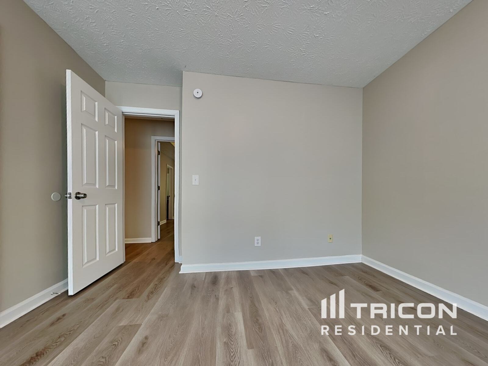 Building Photo - 2114 Lindley Ln