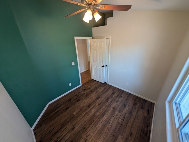 Building Photo - 4839 Lames Dr