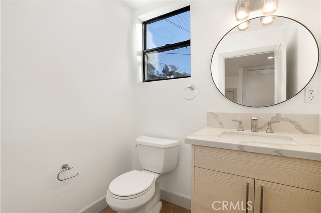 Building Photo - 2400 Glendale Ct