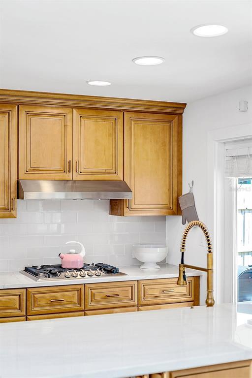 Building Photo - 1640 Palm Ave