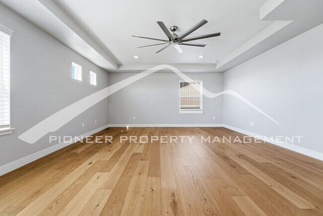 Building Photo - Stunning Home with Central AC and 2-Car Garage