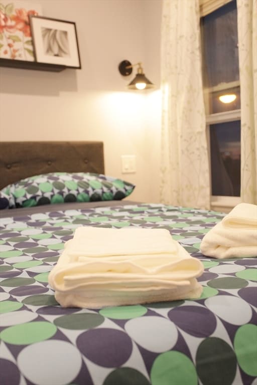 Building Photo - 291 Main St