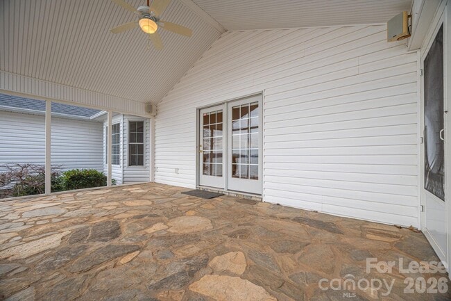 Building Photo - 4626 Little Creek Dr