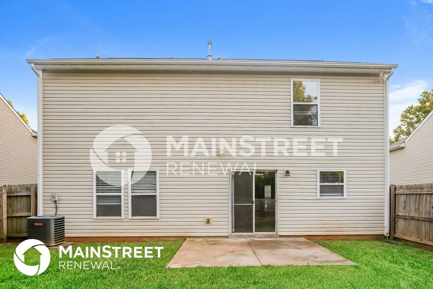 Building Photo - 3614 Larkhaven Village Dr