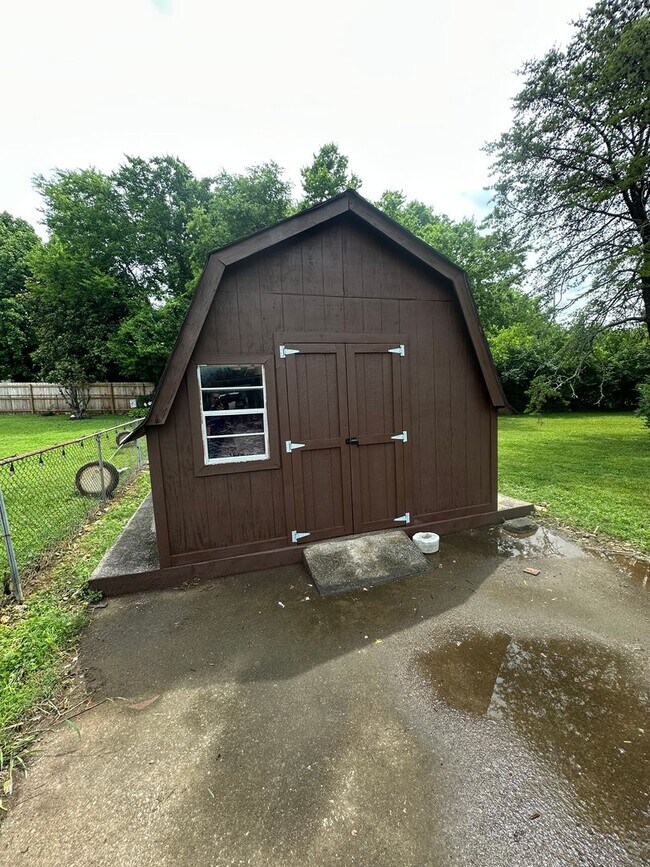 Building Photo - 3194 Qualynn Dr