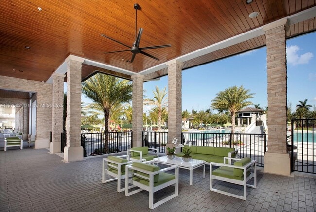 Building Photo - 8945 NW 98th Ave