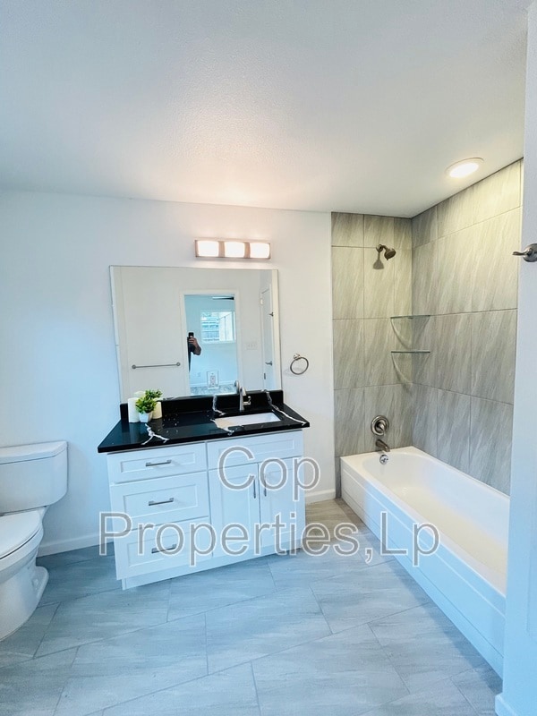 Building Photo - 129 Beechwood Ave