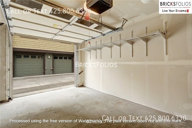 Building Photo - 11316 8th Ave NE