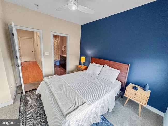 Building Photo - 5610 45th Ave