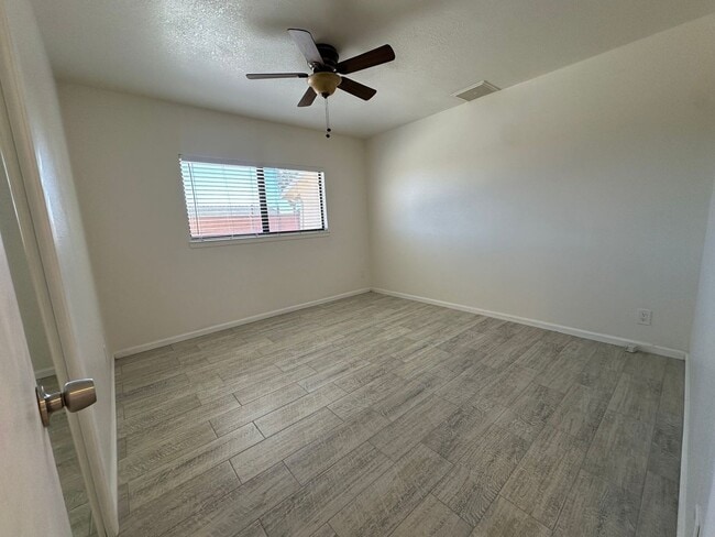 Building Photo - Spacious is The Word!