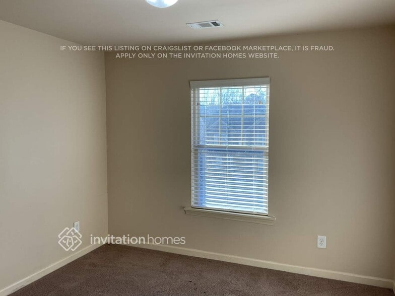 Building Photo - 3670 Brookhollow Dr