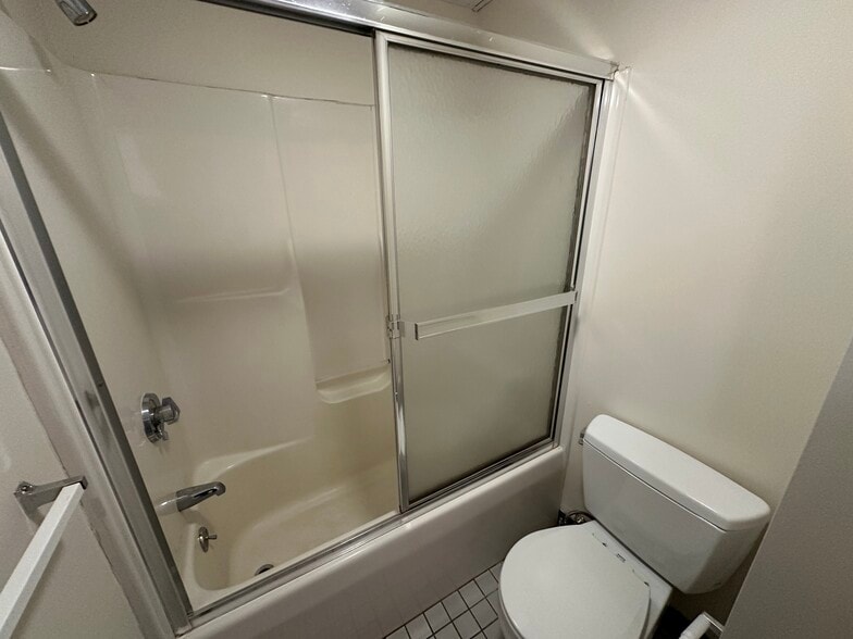 Building Photo - 78 Essex St