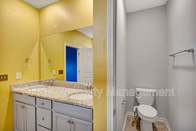 Building Photo - 268 Witch Hazel St