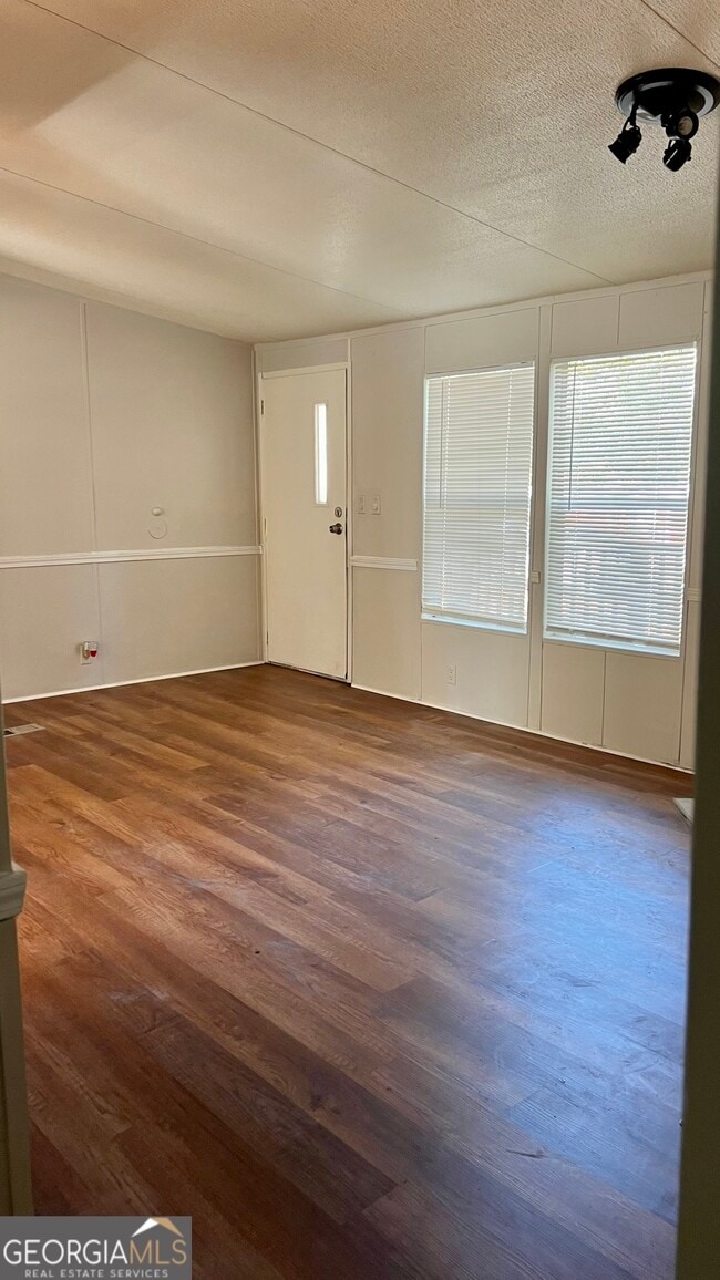 Building Photo - 5291 Old Atlanta Rd