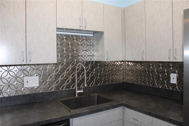 Building Photo - 3295 Fox Chase Cir