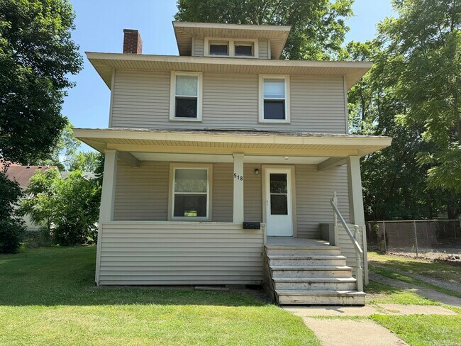 Building Photo - 518 Crowell St