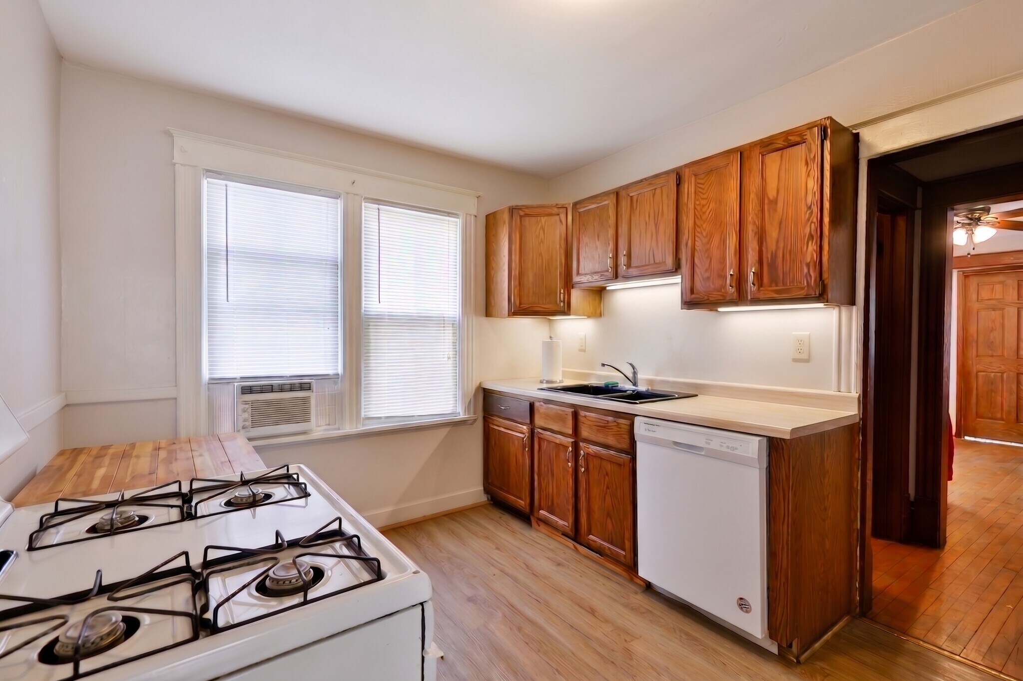 Building Photo - 508 W Mifflin St