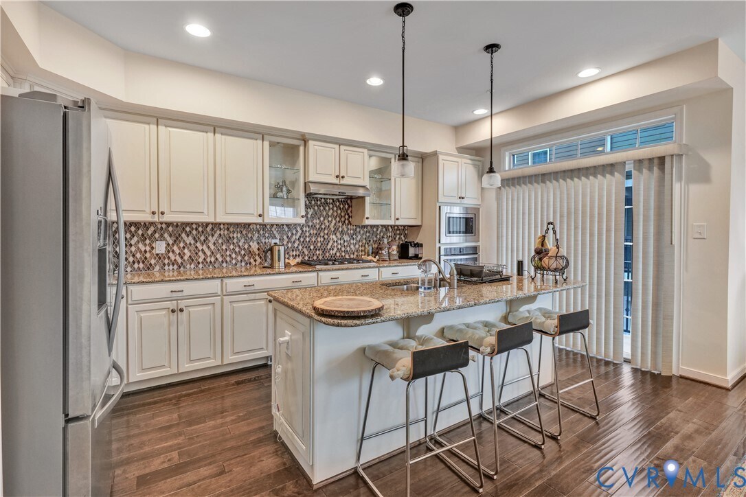 Building Photo - 3900 Liesfeld Pl
