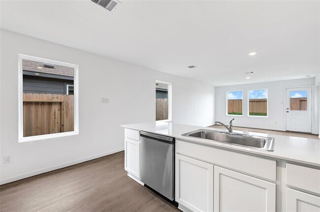 Building Photo - 12918 Shells Ln