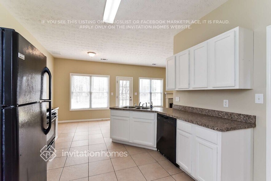 Building Photo - 548 Bellingham Dr