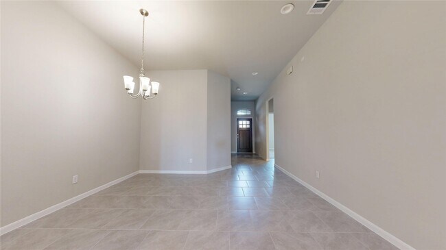 Building Photo - 5410 Wildbrush Dr