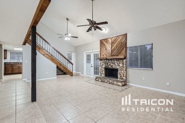 Building Photo - 217 S Shadow Bay Dr