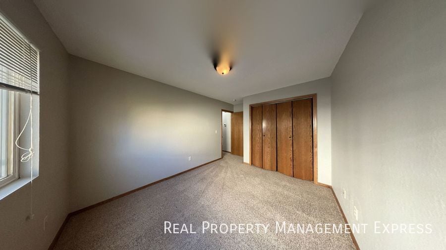 Building Photo - 1608 S Campbell Trail