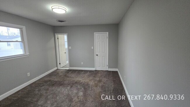 Building Photo - 929 Jacksonville Rd