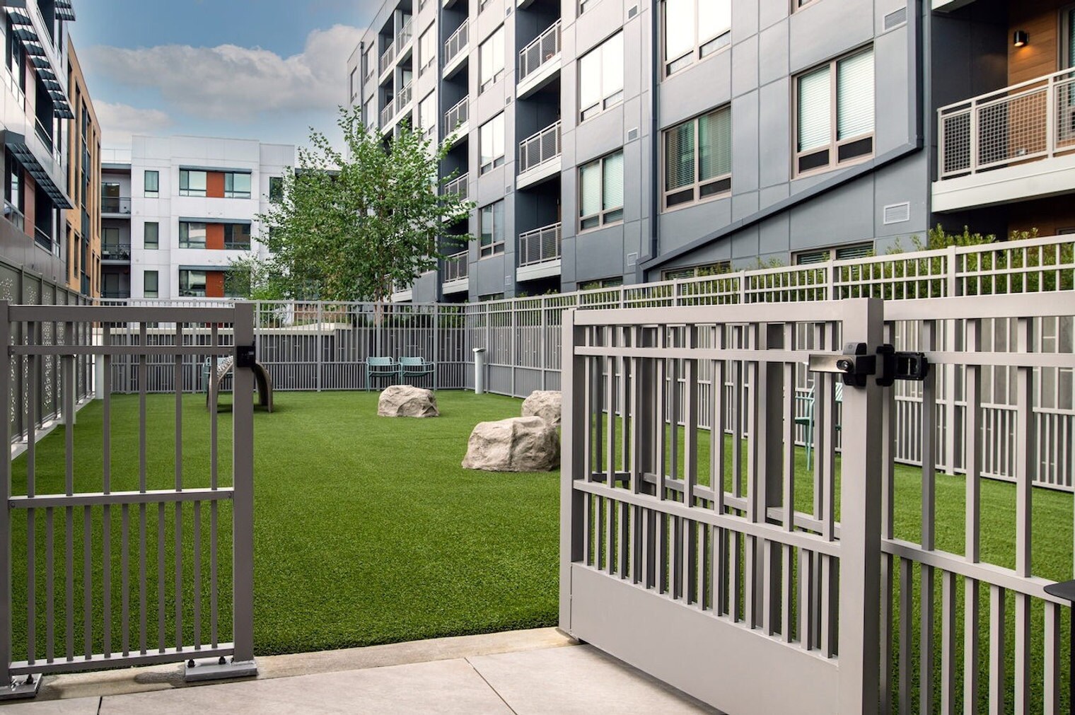 Building Photo - 624 N Glebe Rd