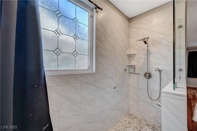 Building Photo - 57 Voltaire Ave