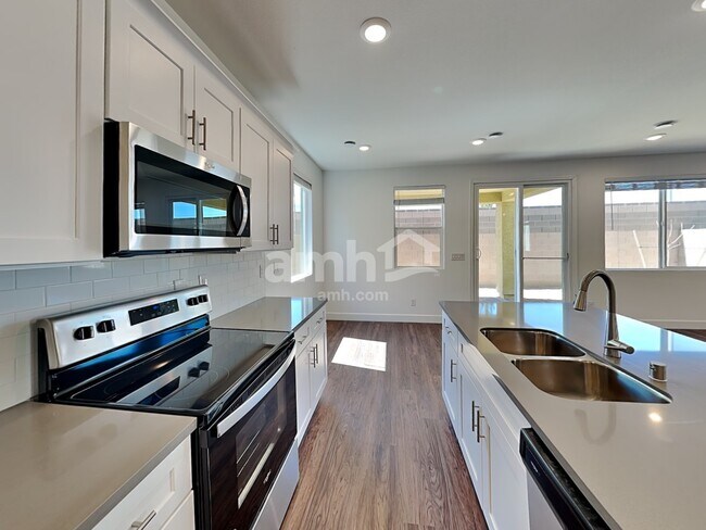 Building Photo - 9177 Ribbon Mdw Ct